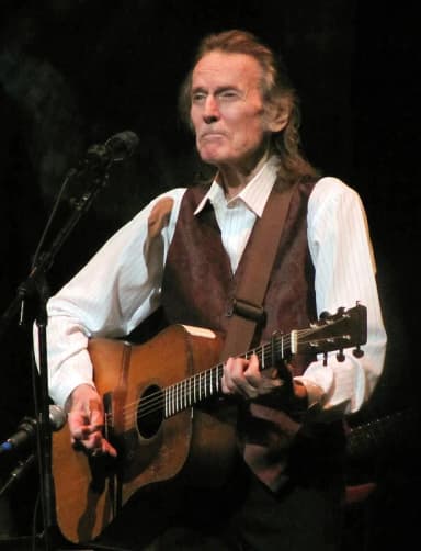 Gordon Lightfoot: Gordon Lightfoot in concert at Interlochen, Michigan.