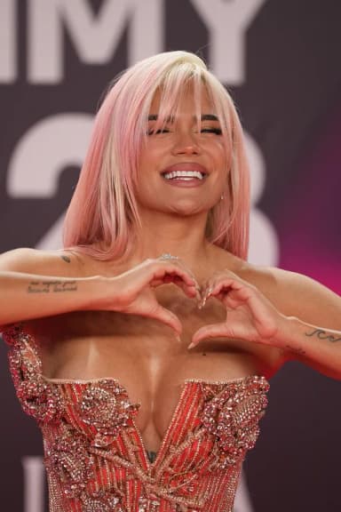 Karol G: El presidente de la Junta de Andalucía, Juanma Moreno, ha asistido hoy en el Palacio de Congresos y Exposiciones de Sevilla a la gala de los Latin GRAMMY a la