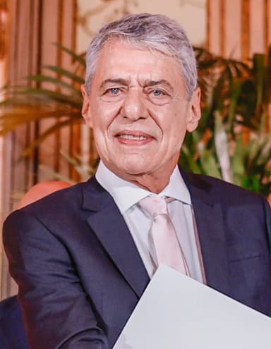 Chico Buarque: 24.04.2023 - Presidente da República, Luiz Inácio Lula da Silva, durante cerimônia de Entrega do Prêmio Camões a Chico Buarque. Palácio de Queluz, Sala do
