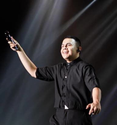 Tulus: Tulus Performs at Jakarta International Jazz Java Festival 2020. The 3rd day of JJF was also enlivened by the appearance of a number of Indonesian musicians